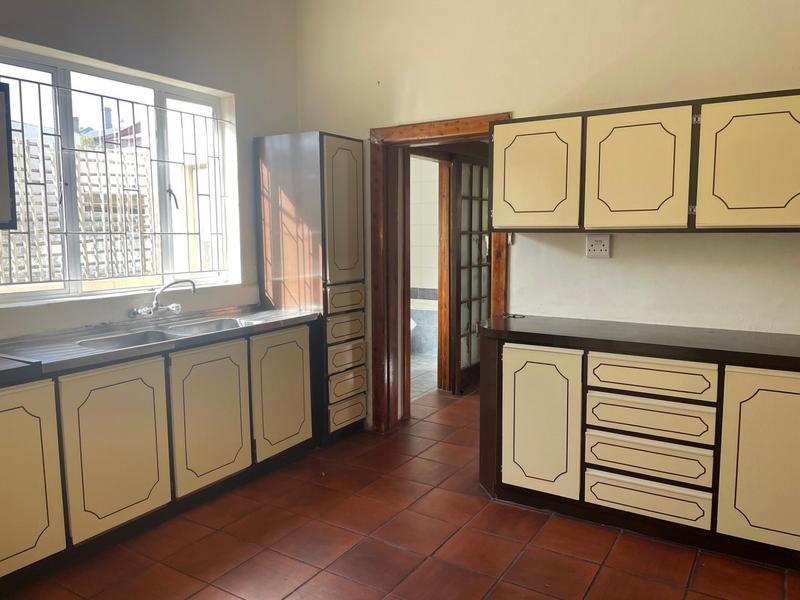 To Let 2 Bedroom Property for Rent in Woodstock Western Cape